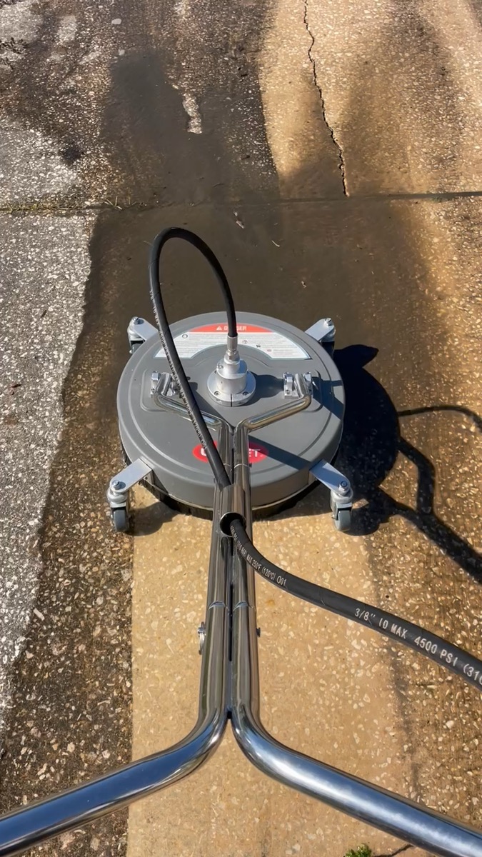 Surface cleaner power washing concrete — video